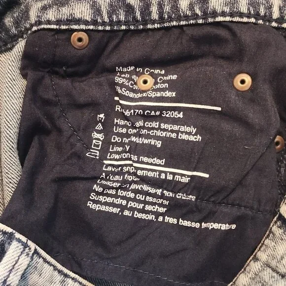 Urban Outfitters BDG Cigarrette Jeans Size 28 - Picture 4 of 4